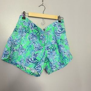 Lilly Pulitzer ocean view shorts XL